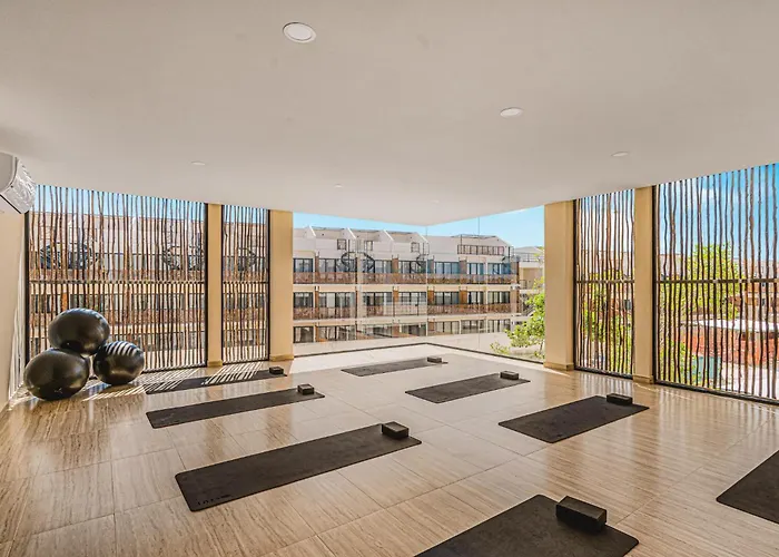 Apartment 2 Bedroom Bliss Stunning Rooftop Gym Osmosis Desk Tulum