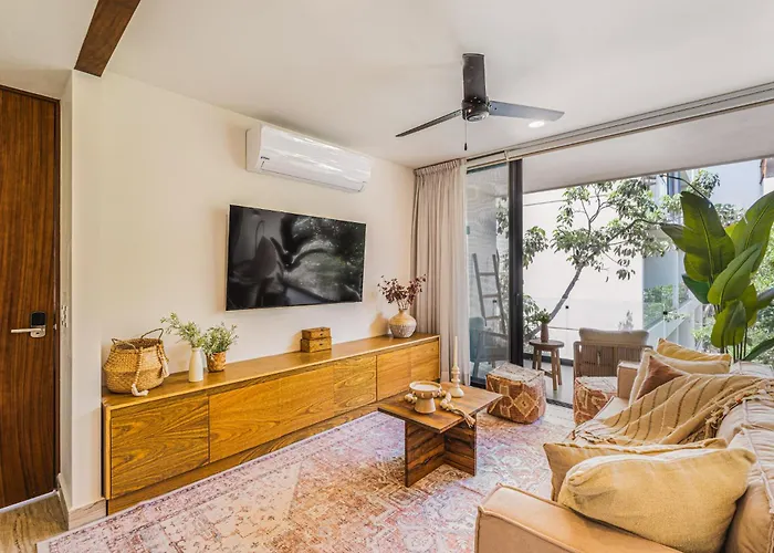 2 Bedroom Bliss Stunning Rooftop Gym Osmosis Desk *
