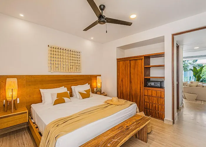 2 Bedroom Bliss Stunning Rooftop Gym Osmosis Desk *